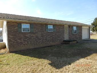 3371 Blue Springs Rd, Strawberry Plains, TN 37871 