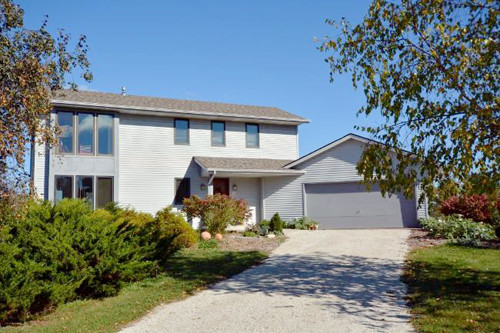 S105W37302 Estates Dr, Eagle, WI 37302 