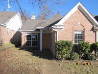 9280 Grove Manor Dr, Cordova, TN 38016 