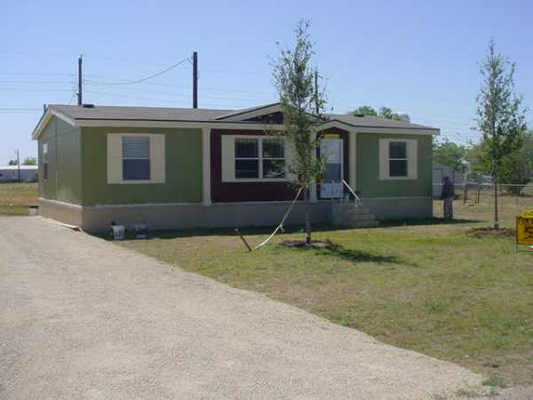 122 LaSalle, Tye, TX 79563 