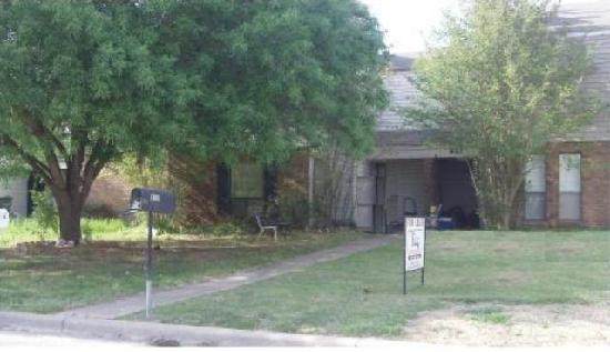 912 Navidad Street, Bryan, TX 77801 