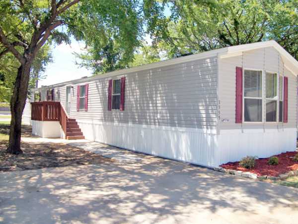 1355 CLEARBROOK CIR., Grand Prairie, TX 75050 