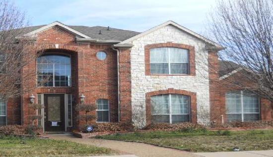 300 Oleander Drive, Desoto, TX 75115 