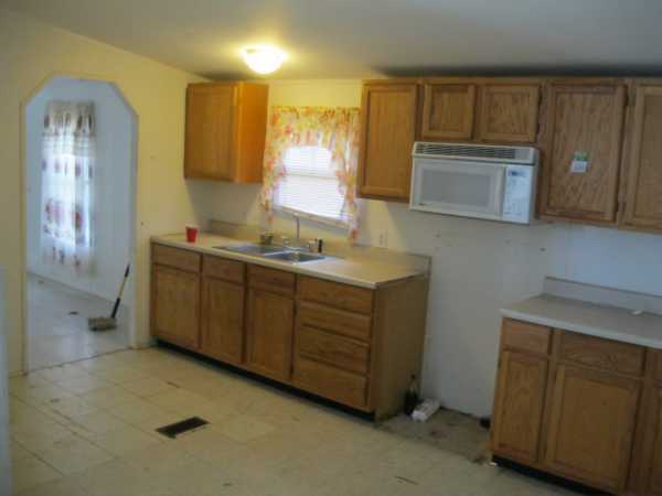 19773 Tammy K West, Somerset, TX 78069 
