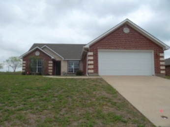 201 Chambers Creek Cir, Maypearl, TX 76064 