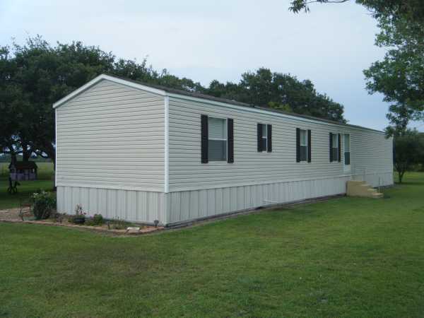 820 Pin Oak Circle, Van Vleck, TX 77482 