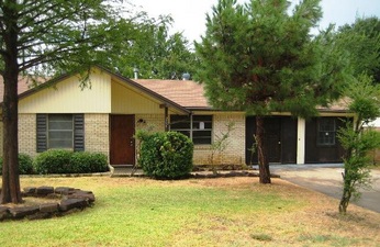 209 Reaves Ct, Euless, TX 76040 