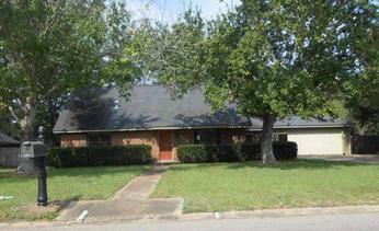 5007 N Travis St, Liberty, TX 77575 