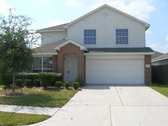 13915 Kinsbourne Ct, Houston, TX 77014 