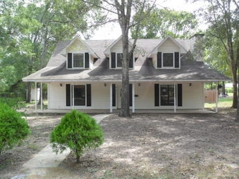 801 S Roosevelt Ave, Cleveland, TX 77327 