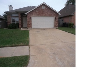 8808 Pedernales Trl, Fort Worth, TX 76118 