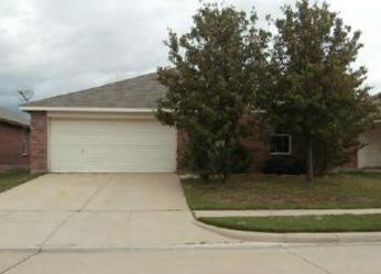 1136 Boxwood Dr, Crowley, TX 76036 