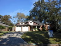 902 N Chamfer Way, Crosby, TX 77532 