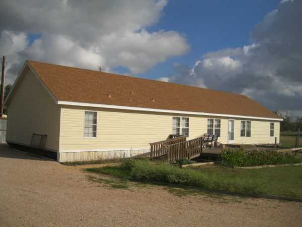 310 County RD 229, Briggs, TX 78608 