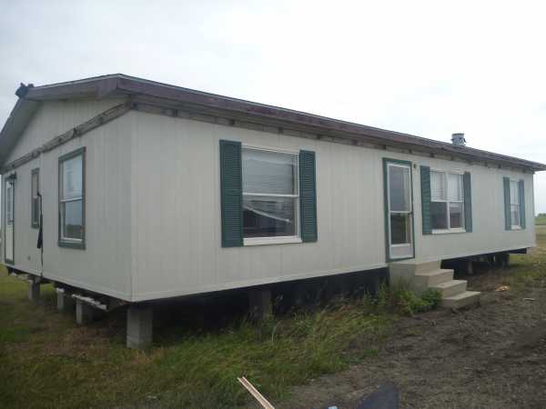 E Lone Star Dr, Dale, TX 78616 