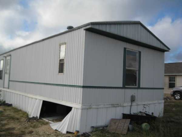 18385 County Road 163, Elmendorf, TX 78112 