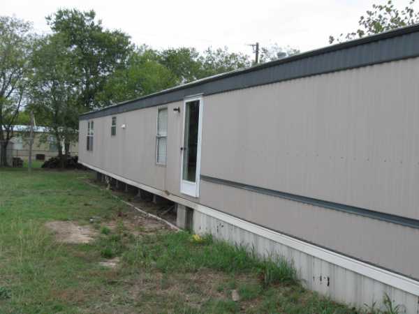 135 Ivy Lane, Roanoke, TX 76262 