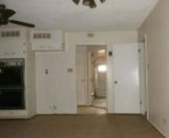 202 County Road 1629, Moore, TX 78057 