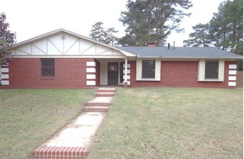 805 Bluebird Ln, Wake Village, TX 75501 