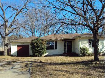 809 Barnes St, Mckinney, TX 75069 