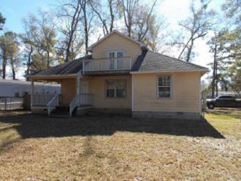 275 Dogwood Ln, Lumberton, TX 77657 