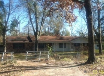 160 Christopher Dr, Lufkin, TX 75904 