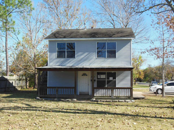331 S 3rd St, La Porte, TX 77571 