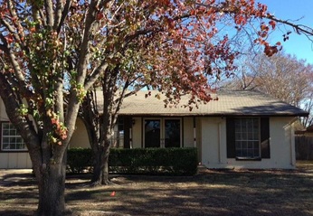 816 Natchez Avenue, Bedford, TX 76022 