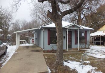 4214 3rd St, Greenville, TX 75401 