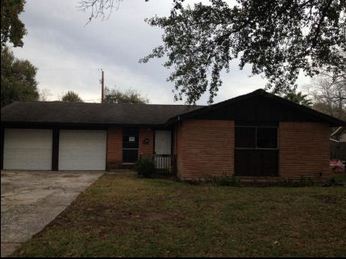 9917 Sumerlin St, Houston, TX 77075 