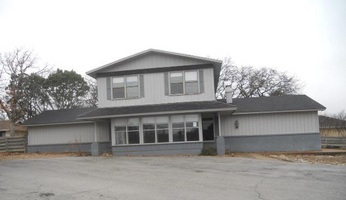 4900 Fairway Ct, Granbury, TX 76049 