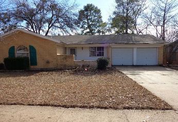 1800 Chattanooga Dr, Bedford, TX 76022 