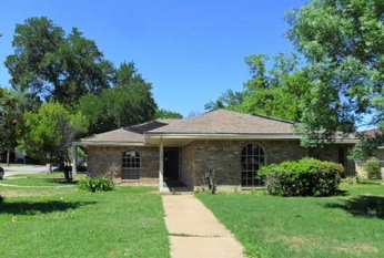 725 Burnwood Dr, Irving, TX 75062 