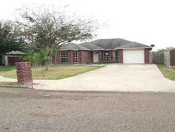 1204 E Nell Pool Dr, Pharr, TX 78577 