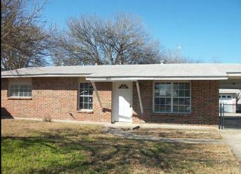 1815 Harness Ln, San Antonio, TX 78227 