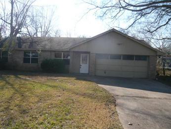 1200 N Winfree St, Dayton, TX 77535 