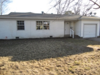 777 Henson Dr, Hurst, TX 76053 