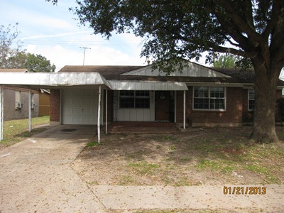 10513 Hinds St, Houston, TX 77034 