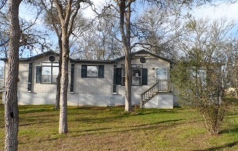 112 Legend Oaks Dr, Dale, TX 78616 