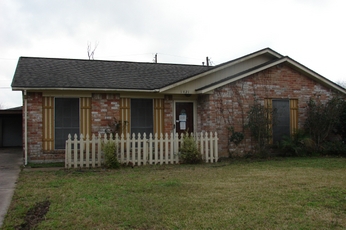 1421 Northview Dr, Angleton, TX 77515 