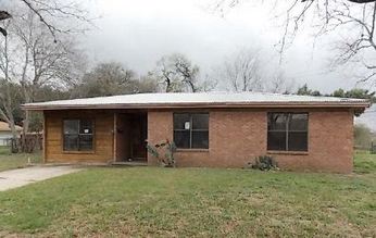 708 S Stephenson St, Beeville, TX 78102 