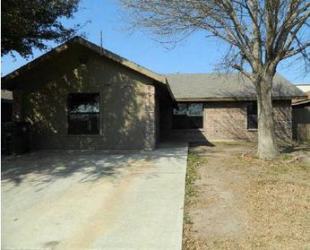 4312 Revolution Rd, Laredo, TX 78046 