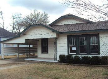 946 Chase St, Denison, TX 75020 