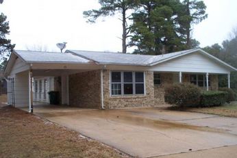 3706 Honeysuckle Ln, Texarkana, TX 75503 