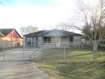 223 W Becerra St, Progreso, TX 78579 