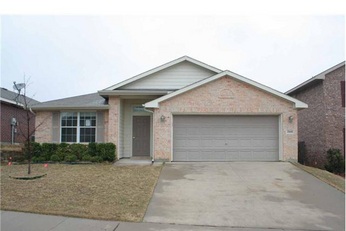2660 Gardendale Dr, Fort Worth, TX 76120 