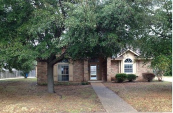 208 Bonham Dr, Hewitt, TX 76643 