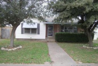 1003 Taylor St, Mc Gregor, TX 76657 