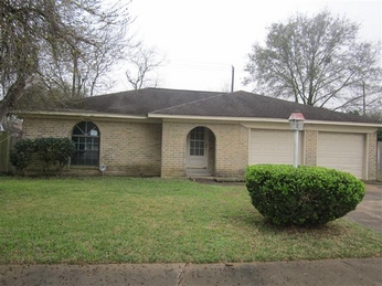 9822 Carlow Ln, La Porte, TX 77571 
