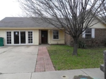 5716 Greenfield Dr, Watauga, TX 76148 